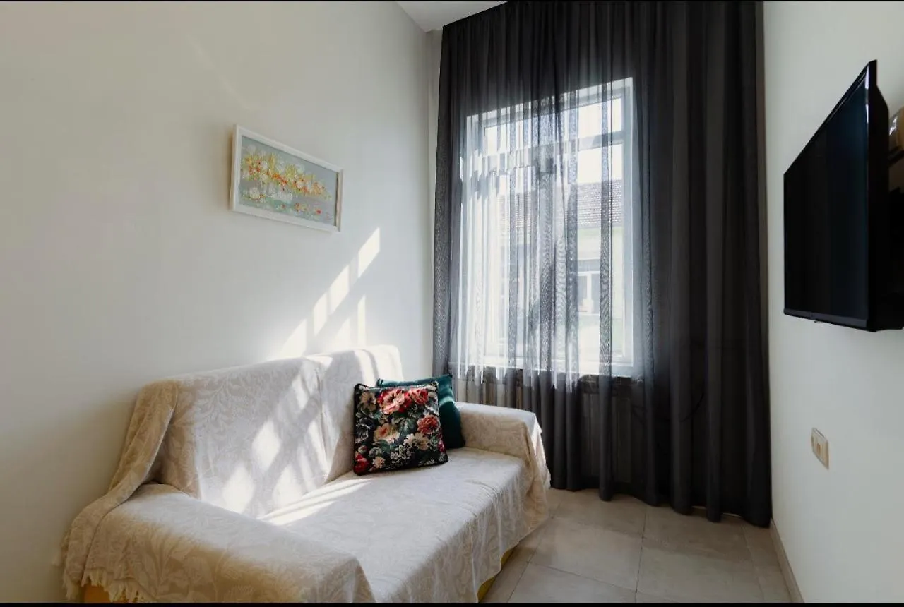 Apartment Kvartira Batumi Georgia